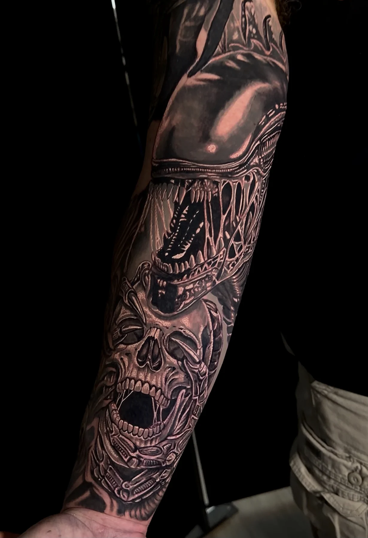 Illustrative & custom tattoo example